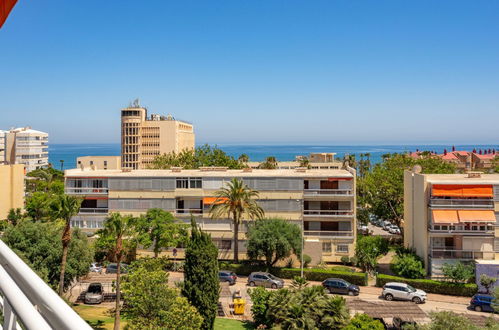 Foto 19 - Apartamento de 2 habitaciones en Torremolinos con jardín y vistas al mar