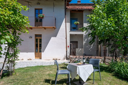 Photo 2 - Appartement de 2 chambres à Dronero avec jardin et terrasse