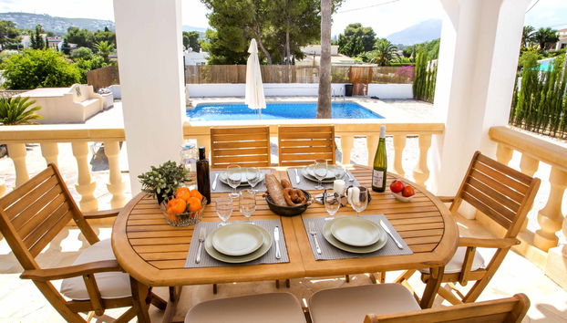 4 bedroom House in Jávea with private pool and garden - Photo 2