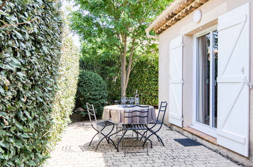 Photo 23 - Maison de 3 chambres à Nans-les-Pins avec piscine et terrasse