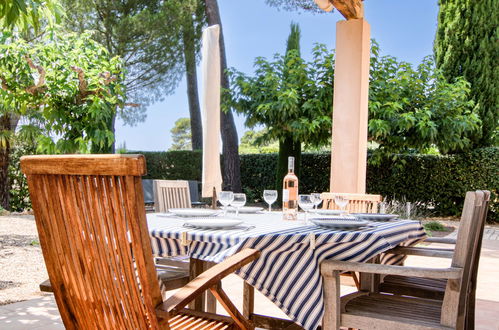 Photo 7 - Maison de 3 chambres à Nans-les-Pins avec piscine et terrasse