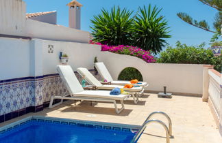 Photo 1 - Maison de 3 chambres à Nerja avec piscine privée et vues à la mer