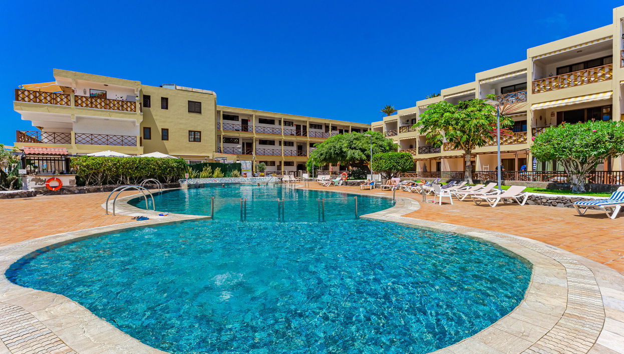 Apartamento de 2 quartos em Santiago del Teide com piscina e jardim - Foto 1