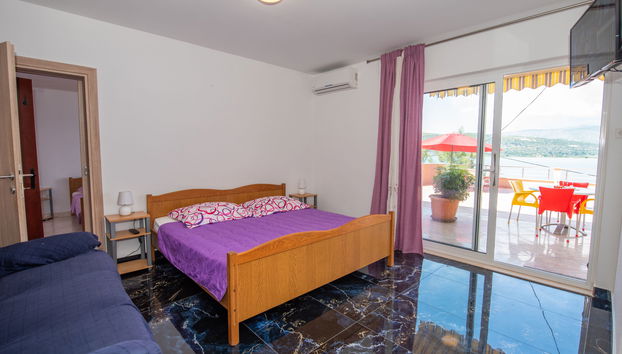 Apartment mit 2 Schlafzimmern in Trogir mit terrasse - Foto 3
