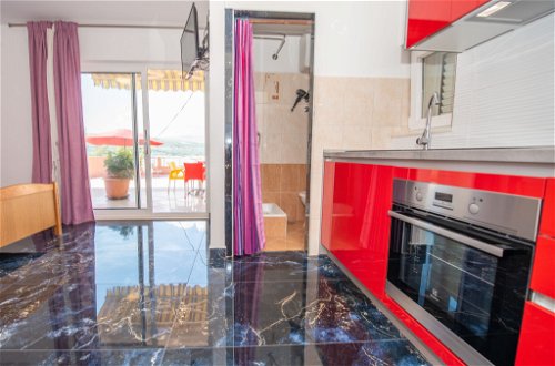 Foto 2 - Appartamento con 1 camera da letto a Trogir con terrazza e vista mare