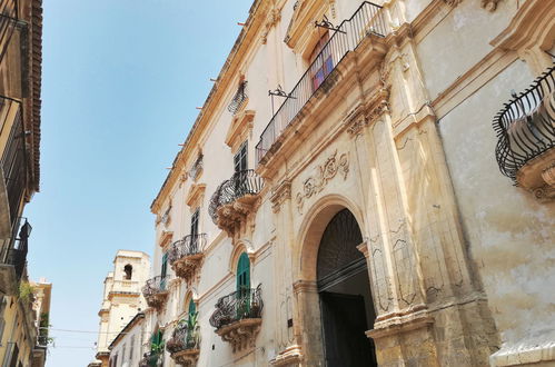 Foto 31 - Appartamento con 2 camere da letto a Noto con giardino e terrazza