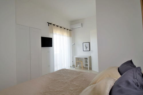 Foto 10 - Apartamento de 2 quartos em Noto com jardim e terraço