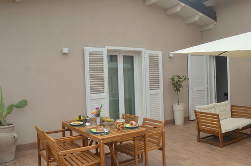 Foto 3 - Appartamento con 2 camere da letto a Noto con terrazza e vista mare