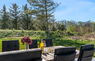 Foto 3 - Casa con 3 camere da letto a Harrerenden con terrazza e sauna