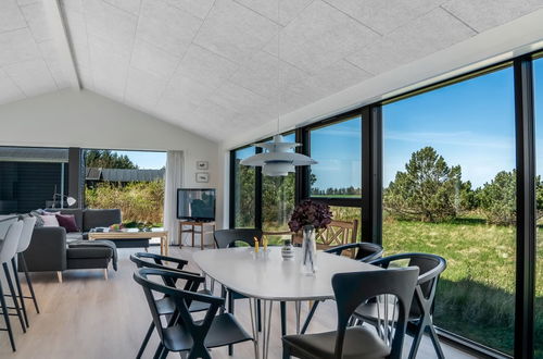 Foto 16 - Casa con 3 camere da letto a Harrerenden con terrazza e sauna