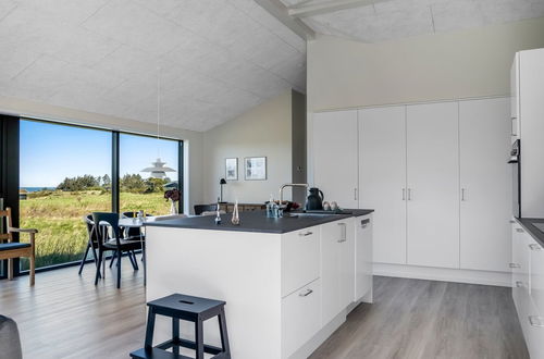 Foto 15 - Casa con 3 camere da letto a Harrerenden con terrazza e sauna