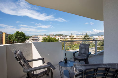 Photo 9 - Appartement de 2 chambres à Cagnes-sur-Mer avec terrasse