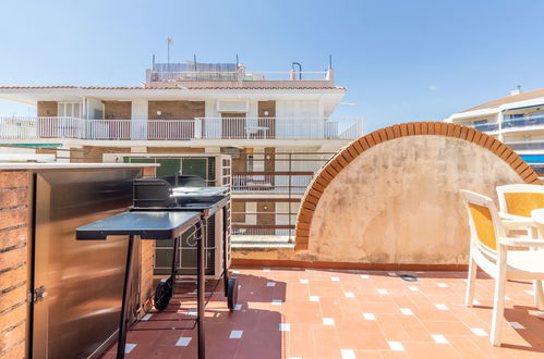 Photo 18 - Appartement de 2 chambres à Torredembarra avec piscine et jardin