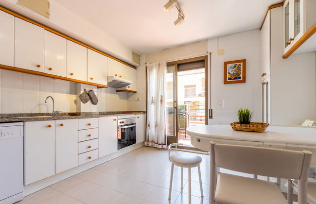Apartamento de 3 quartos em Torredembarra com piscina e jardim - Foto 4