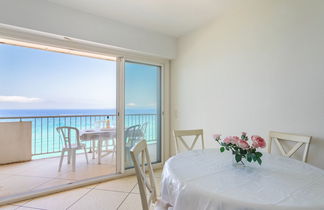 Photo 2 - 1 bedroom Apartment in Le Lavandou with garden and sea view