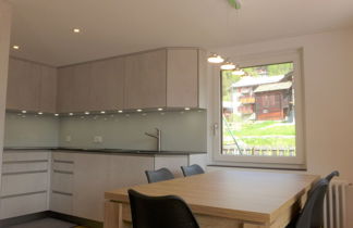 Foto 3 - Apartamento de 3 habitaciones en Grächen con terraza