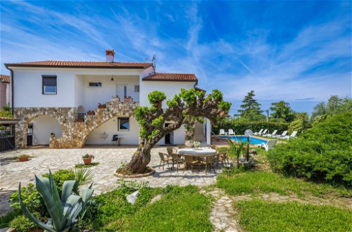 Photo 1 - 4 bedroom House in Poreč with private pool and garden