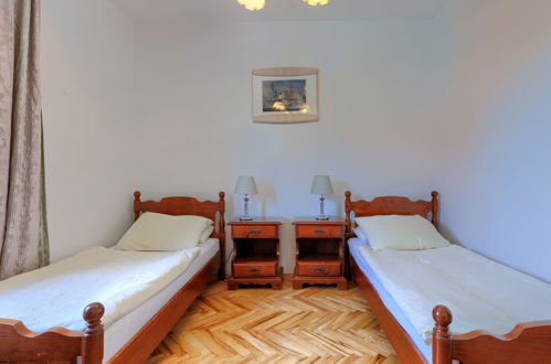 Foto 30 - Haus mit 4 Schlafzimmern in Poreč mit privater pool und garten
