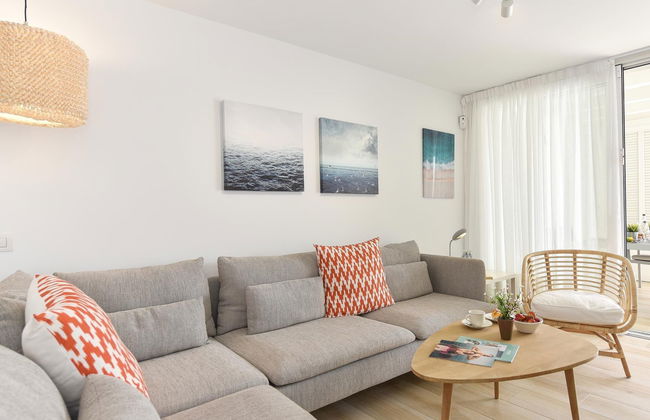 2 bedroom Apartment in San Bartolomé de Tirajana with garden and terrace - Photo 7