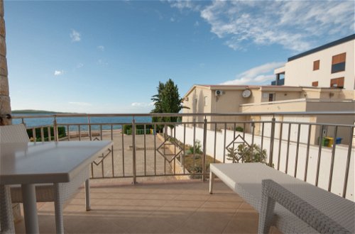 Foto 1 - Apartamento de 1 quarto em Croácia com vistas do mar