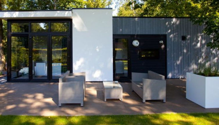 Photo 1 - Maison de 2 chambres à Velsen-Zuid avec piscine et jardin