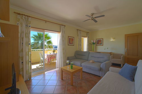 Foto 6 - Apartment mit 1 Schlafzimmer in Albufeira mit schwimmbad und blick aufs meer