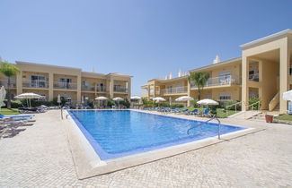 Foto 1 - Apartamento de 1 habitación en Albufeira con piscina y terraza