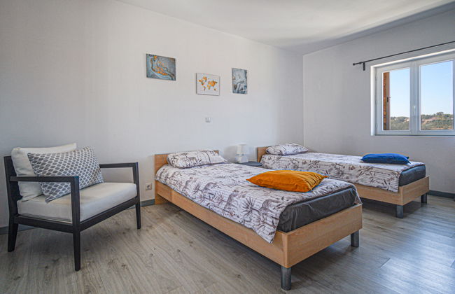 Casa de 4 quartos em Gondomar com jardim e terraço - Foto 17