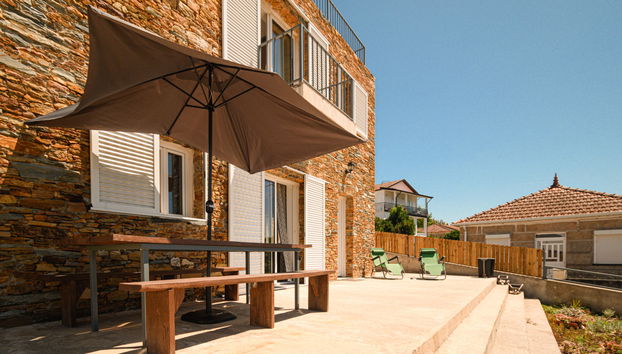 Casa de 4 quartos em Gondomar com jardim e terraço - Foto 2