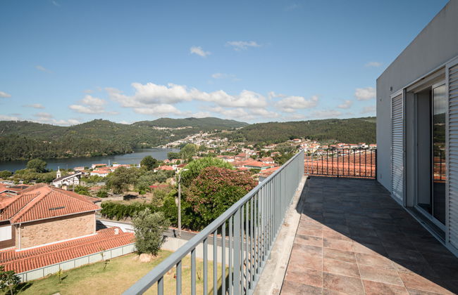 Casa de 4 quartos em Gondomar com jardim e terraço - Foto 1