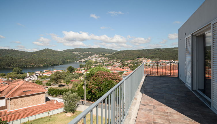 Foto 1 - Casa de 3 habitaciones en Gondomar con terraza