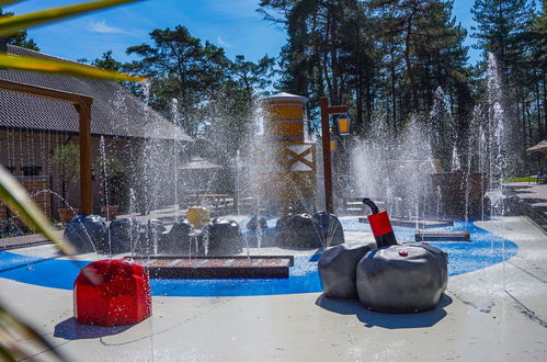 Foto 8 - Casa de 2 quartos em Zutendaal com piscina e terraço