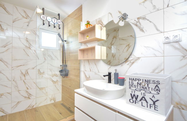 Apartamento de 4 quartos em Pakoštane com piscina e jardim - Foto 20