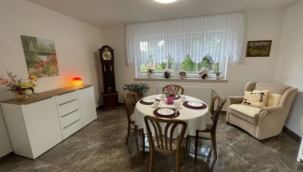 Appartamento con 2 camere da letto a Friedenweiler con giardino e terrazza - Foto 3