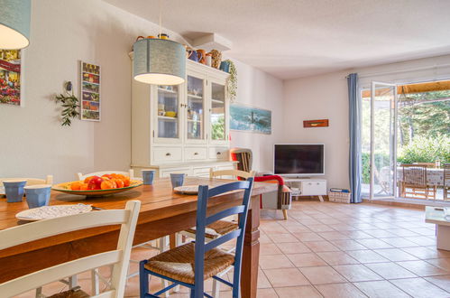 Photo 11 - Maison de 3 chambres à Nans-les-Pins avec piscine et terrasse