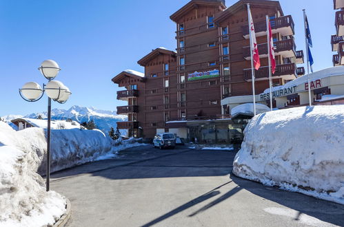 Foto 33 - Apartamento de 1 habitación en Crans-Montana con piscina y vistas a la montaña