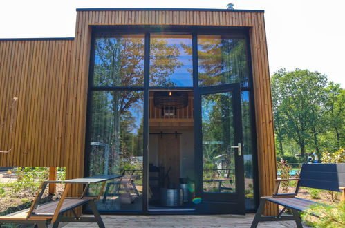 Photo 12 - House in Arnhem with swimming pool and garden