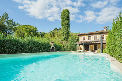 Foto 1 - Casa con 4 camere da letto a Camaiore con piscina privata e giardino