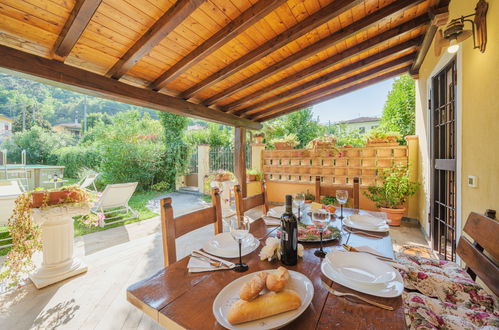 Photo 3 - Maison de 4 chambres à Camaiore avec piscine privée et jardin