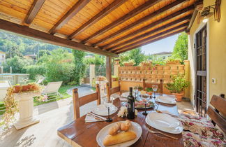 Photo 3 - Maison de 4 chambres à Camaiore avec piscine privée et jardin