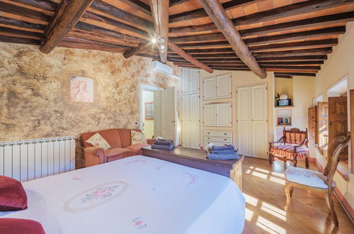 Foto 25 - Casa con 4 camere da letto a Camaiore con piscina privata e vista mare