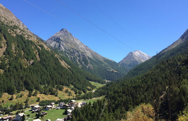 Apartamento de 2 quartos em Saas-Grund com jardim e terraço - Foto 25