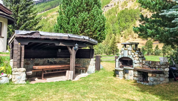 Apartamento de 2 quartos em Saas-Grund com jardim e terraço - Foto 5