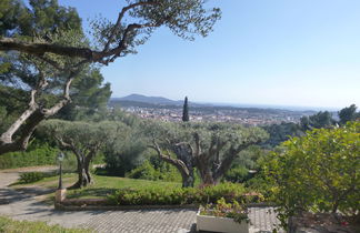 Foto 2 - Haus mit 4 Schlafzimmern in La Valette-du-Var mit privater pool und blick aufs meer