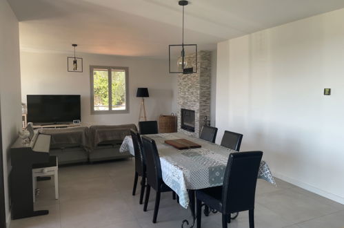 Foto 7 - Casa con 4 camere da letto a La Valette-du-Var con piscina privata e vista mare