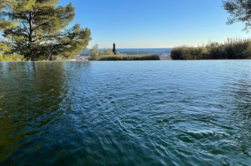 Foto 32 - Casa de 4 quartos em La Valette-du-Var com piscina privada e vistas do mar