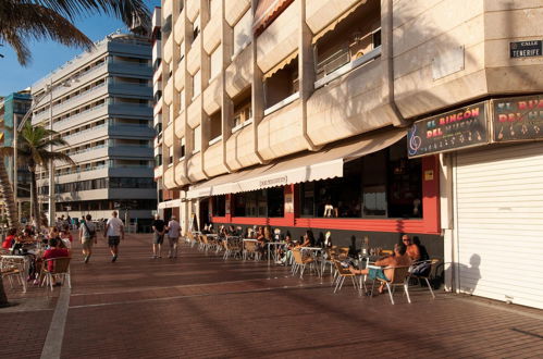 Foto 11 - Appartamento con 1 camera da letto a Las Palmas di Gran Canaria con vista mare