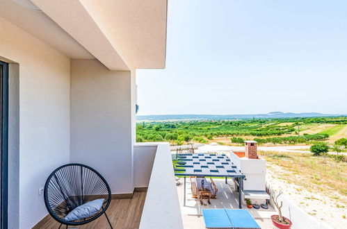 Photo 39 - Maison de 4 chambres à Benkovac avec piscine privée et vues à la mer