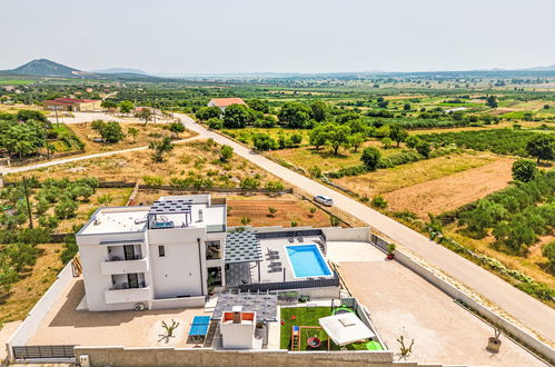 Foto 47 - Casa de 4 habitaciones en Benkovac con piscina privada y vistas al mar