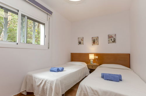 Photo 13 - 2 bedroom Apartment in Tossa de Mar with terrace